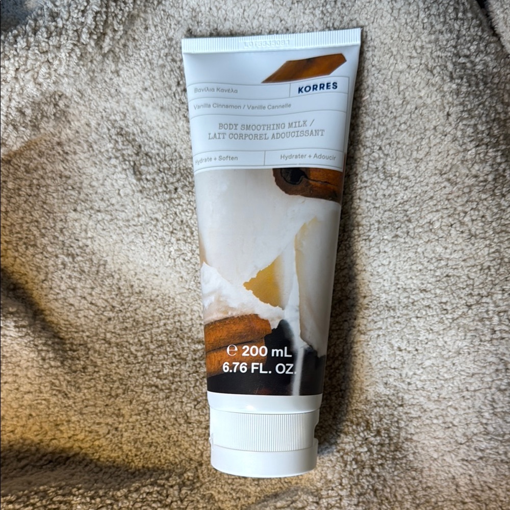 Korres Vanilla Cinnamon Body Milk - Cream and White